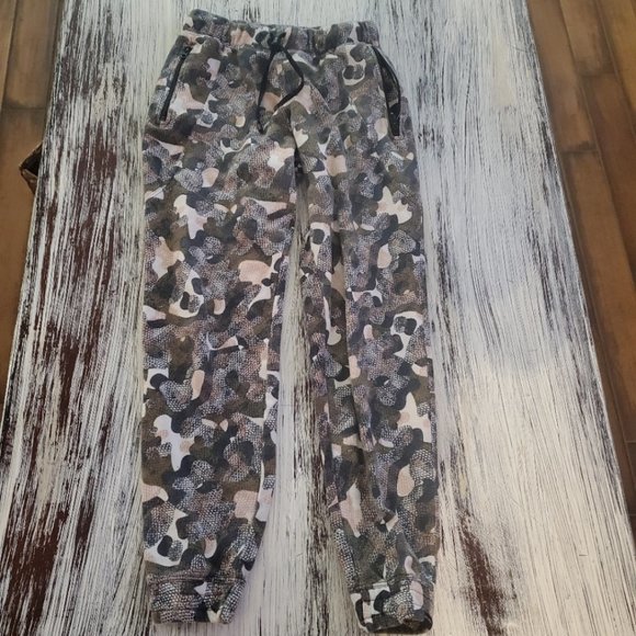 Koral Pants - KORAL Camo Jogger Sweatpants